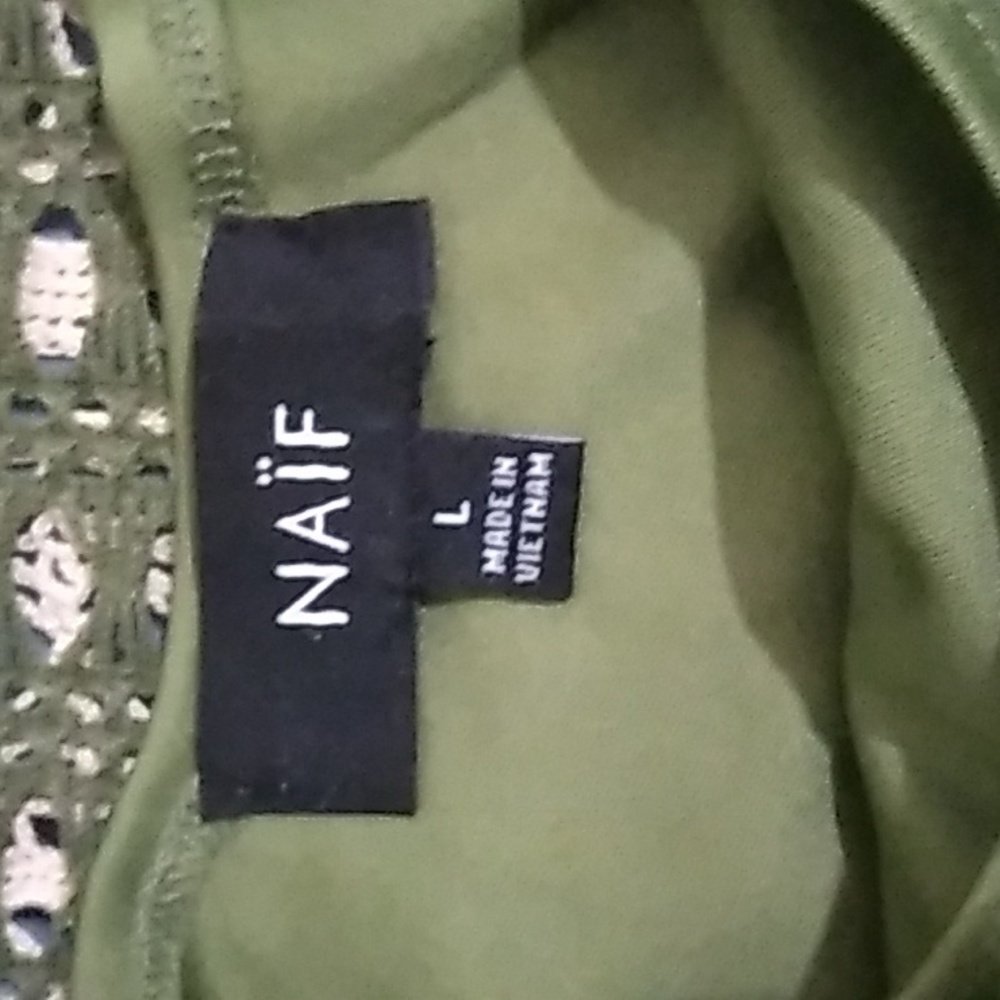 🐞NAIF Batwing Top - Picture 3 of 5